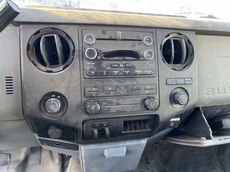 2013-ford-f250-sd-image-28