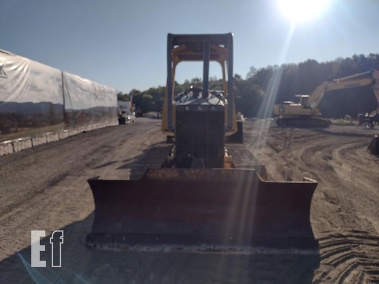 2004-deere-550h-lt-image-2