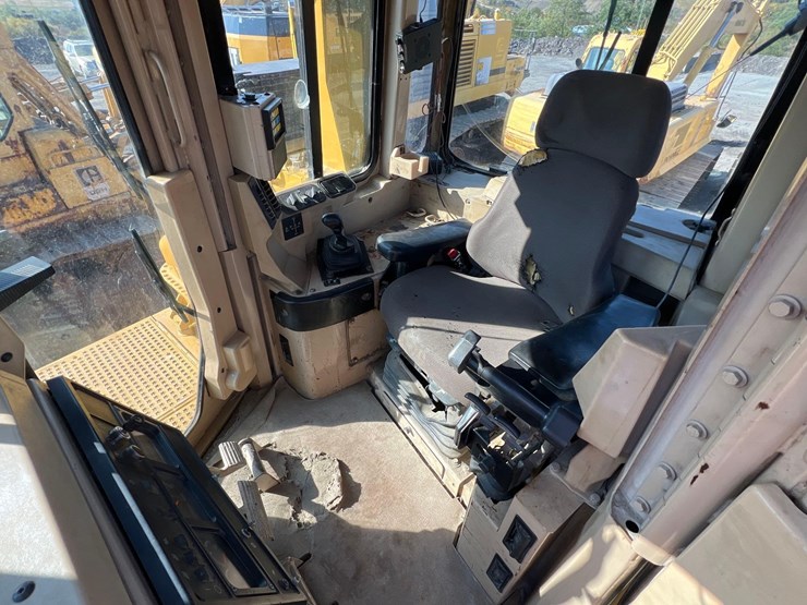 caterpillar-d10r-image-17