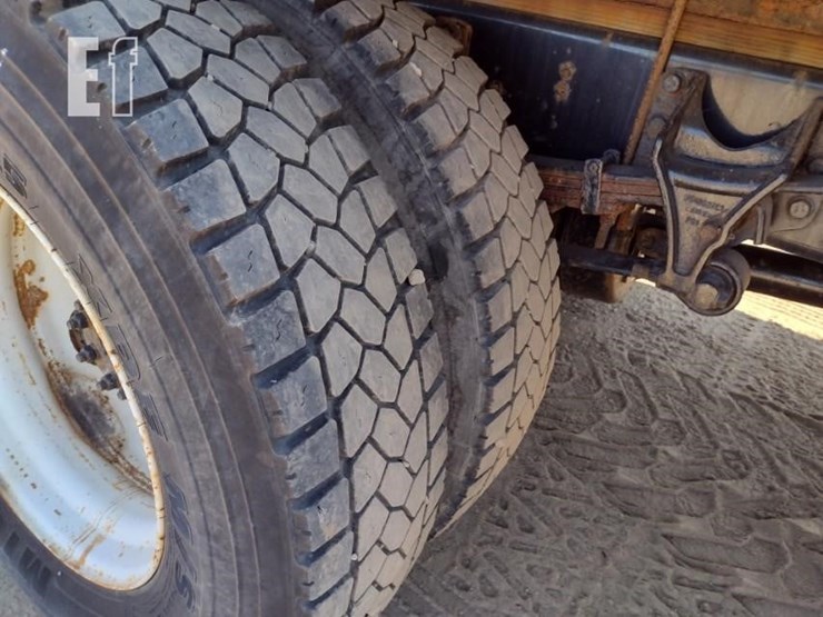 2015-ford-f650-image-22