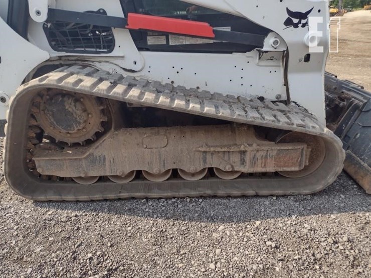 2019-bobcat-t740-image-29