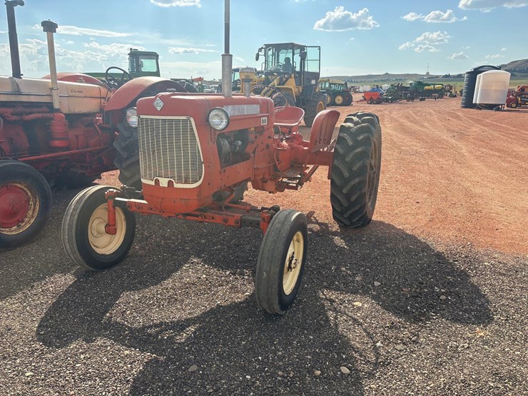 allis-chalmers-d15-tractor-image-2