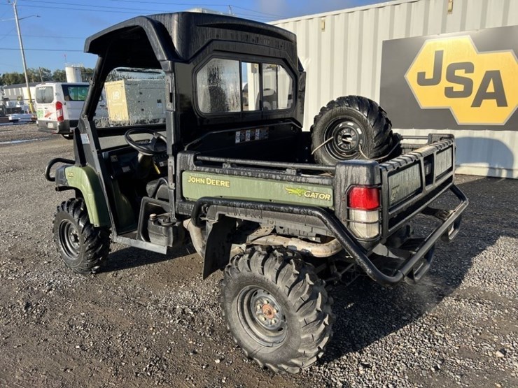 2011-john-deere-gator-image-6