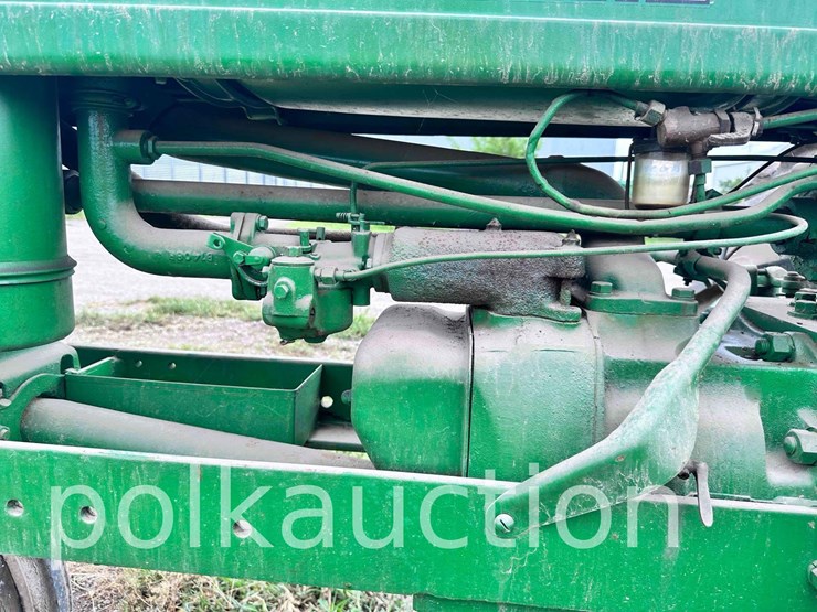 john-deere-b-image-13