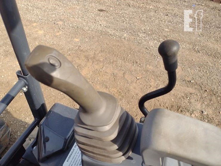 2022-deere-17g-image-8