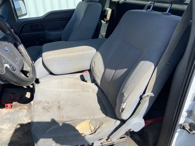 2011-ford-f150-xl-image-17