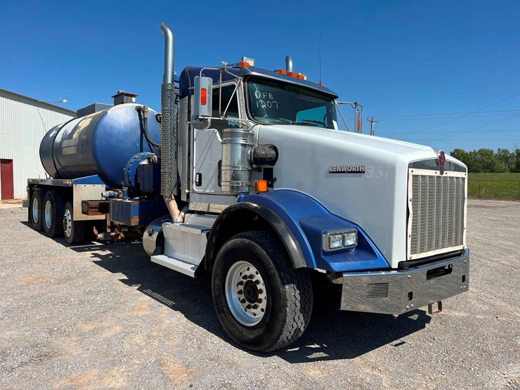 2015-kenworth-t800-image-3