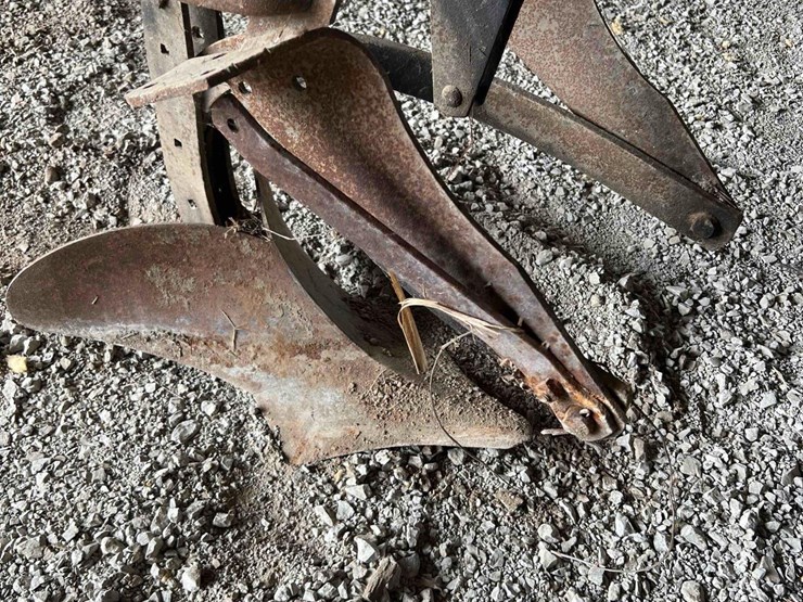 1btm-mark-out-plow-image-2
