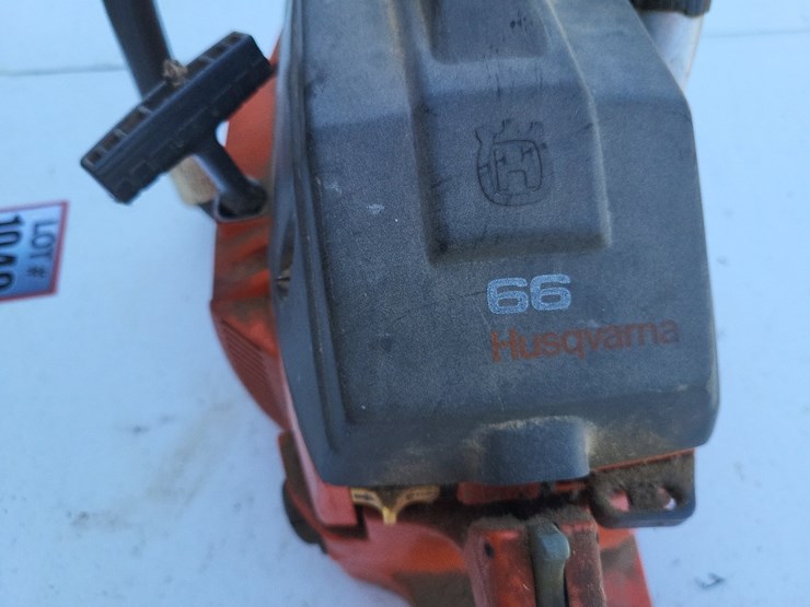 husqvarna-66-gas-chain-saw-w/o-bar---tag-#1049-image-4
