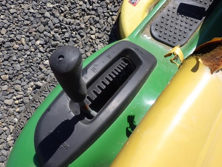 john-deere-d105-image-17