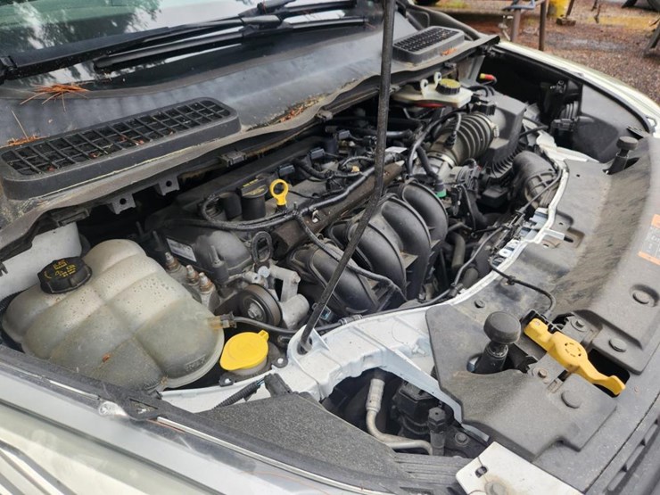 2014-ford-escape-image-25