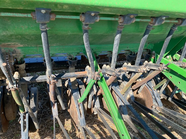 john-deere-8300-image-19