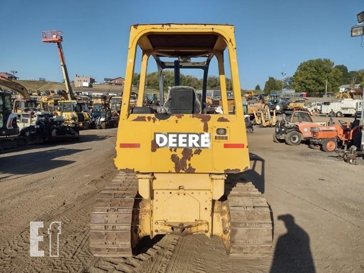 2004-deere-550h-lt-image-4
