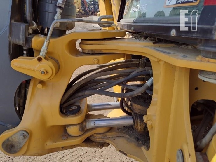 2017-deere-310sl-image-35