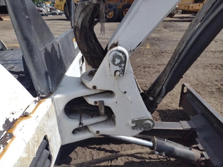 2006-bobcat-331-image-23