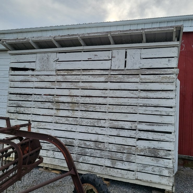 Wood Corn Crib w/Steel Roof