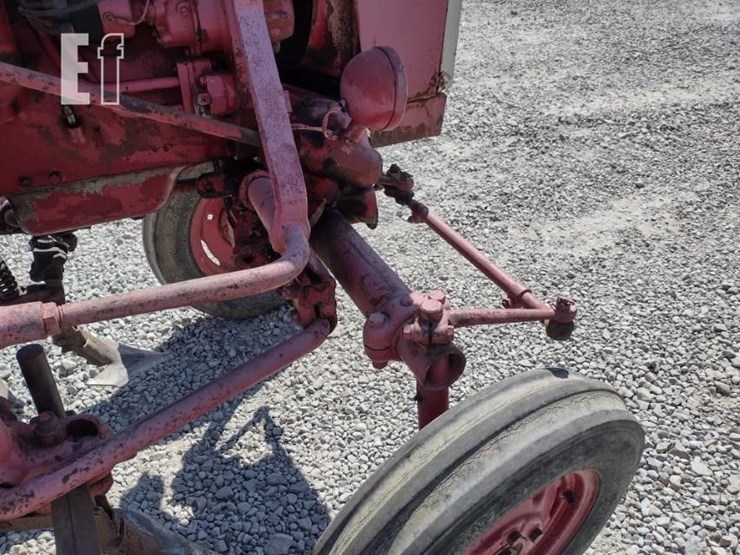 farmall-140-tractor-w/cultivators-5760-image-21