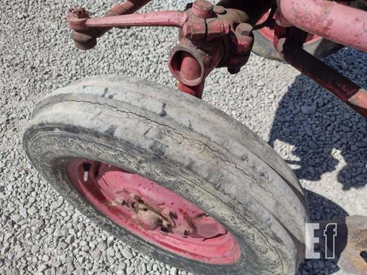 farmall-140-tractor-w/cultivators-5760-image-9