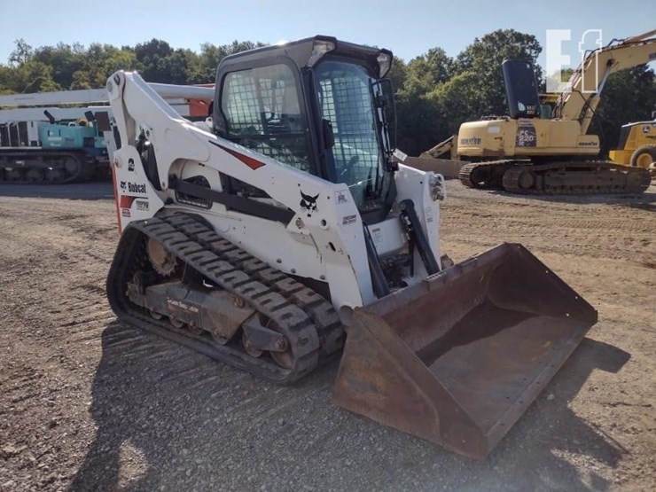 2022-bobcat-t870-image-40