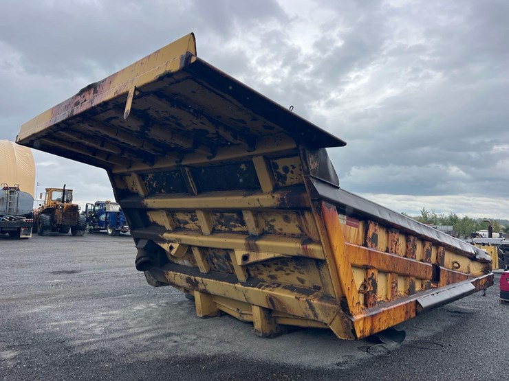 caterpillar-777g-image-11