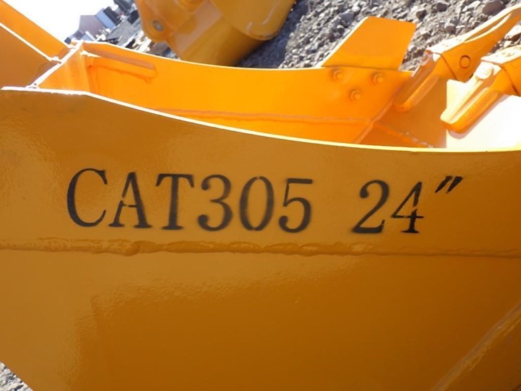 caterpillar-305-image-5