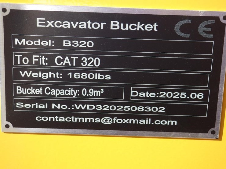 caterpillar-320-image-6