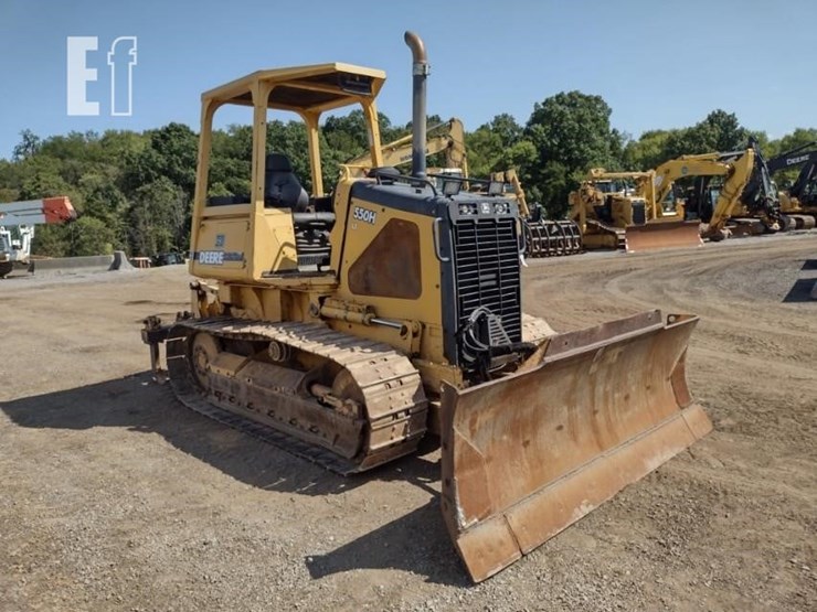 2000-deere-550h-lt-image-45