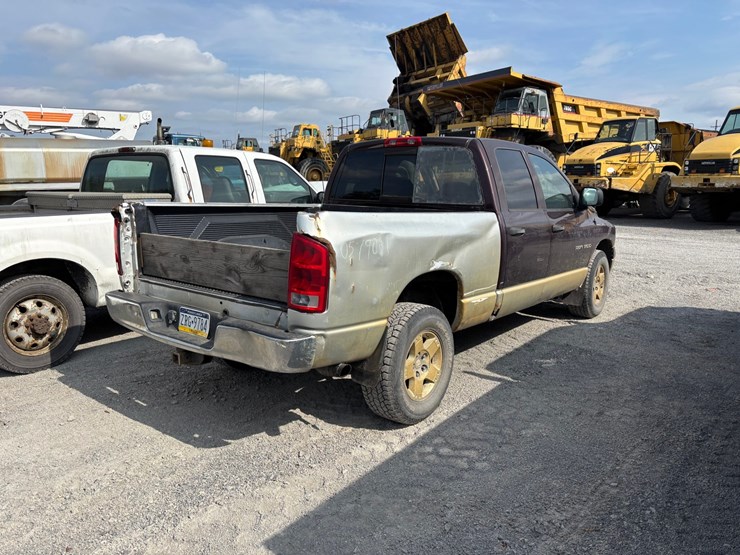 2005-dodge-ram-1500-image-3