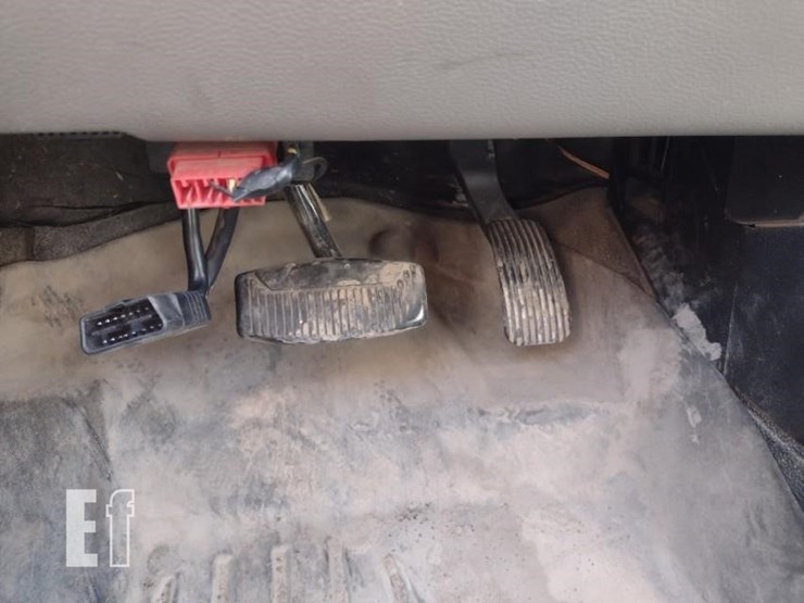 2018-ford-f550-image-8