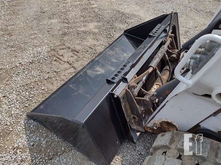 2014-bobcat-t590-image-20