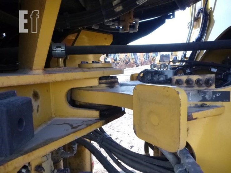 2013-caterpillar-924k-image-30