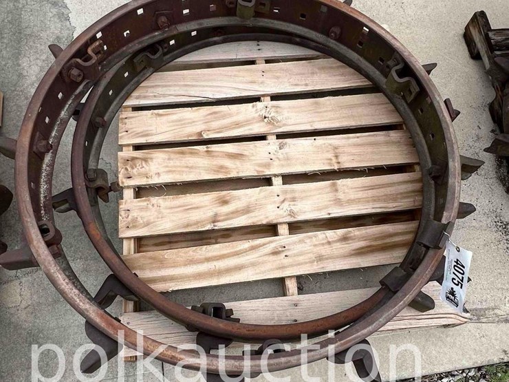 (2)-john-deere-flat-steel-wheel-extensions---46"-image-1