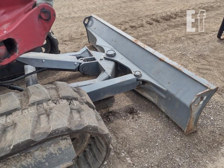 2022-takeuchi-tb290-image-22