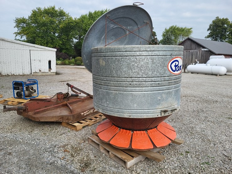 pax-hog-feeder-image-3
