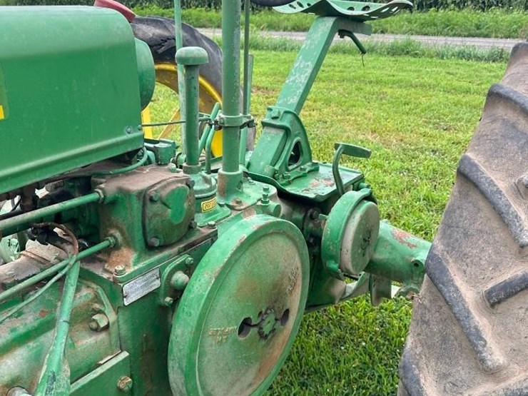 john-deere-b-image-8