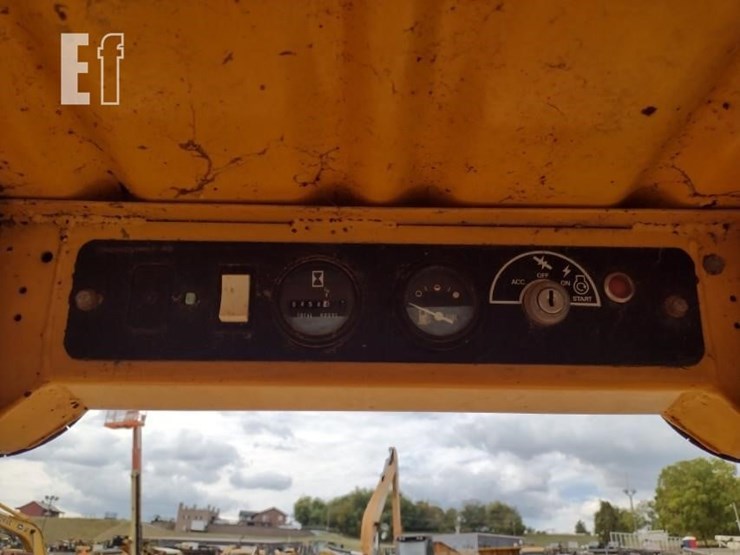 1986-deere-575-image-7