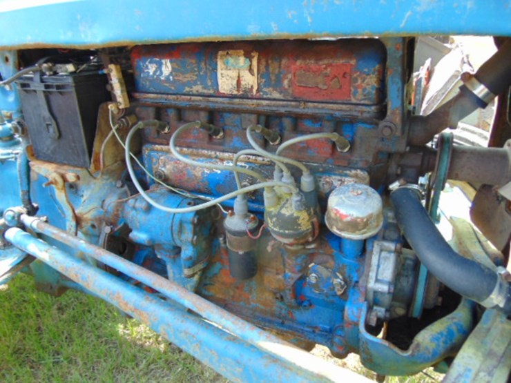 ford-2000-image-8