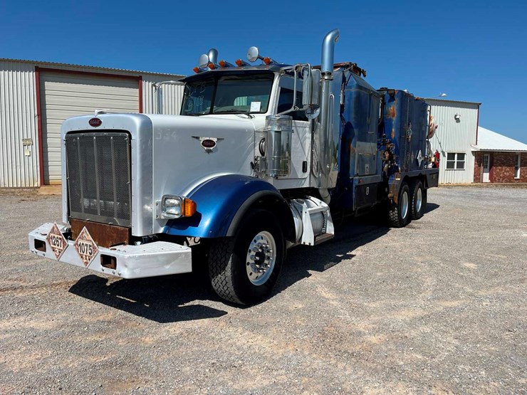 2008-peterbilt-367-image-1