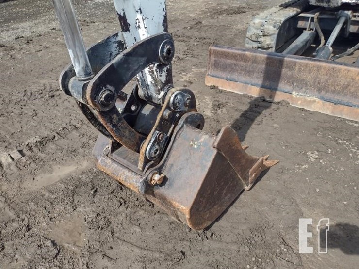2006-bobcat-331-image-16
