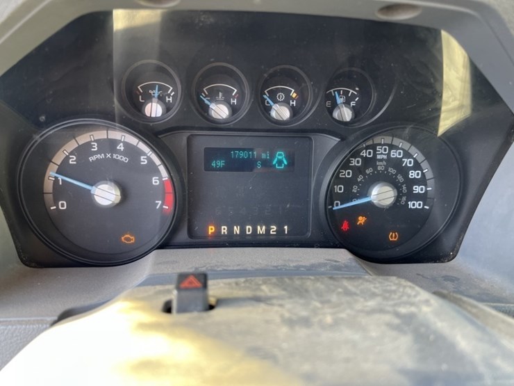 2013-ford-f250-sd-image-29