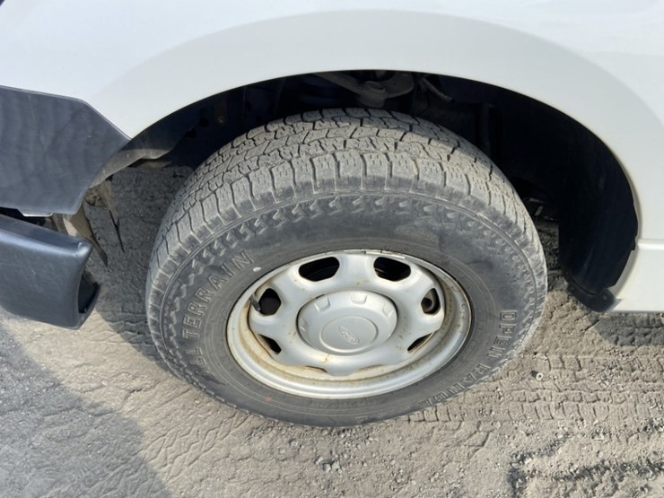 2011-ford-f150-xl-image-27