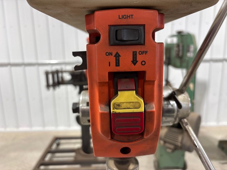 ridgid-dp15000-drill-press-image-8