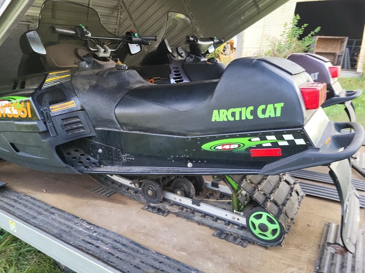 sled-shed-single-axle-snowmobile-trailer-w/2-arctic-cat-440-snowmobiles*updated-information-9/22/25-@-8:30a*-image-65