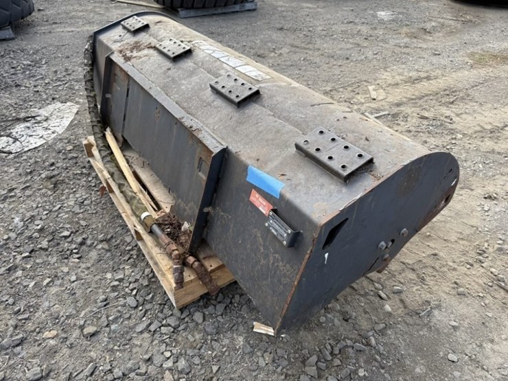 bobcat-76-image-3
