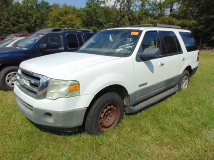 2007-ford-expedition-image-1
