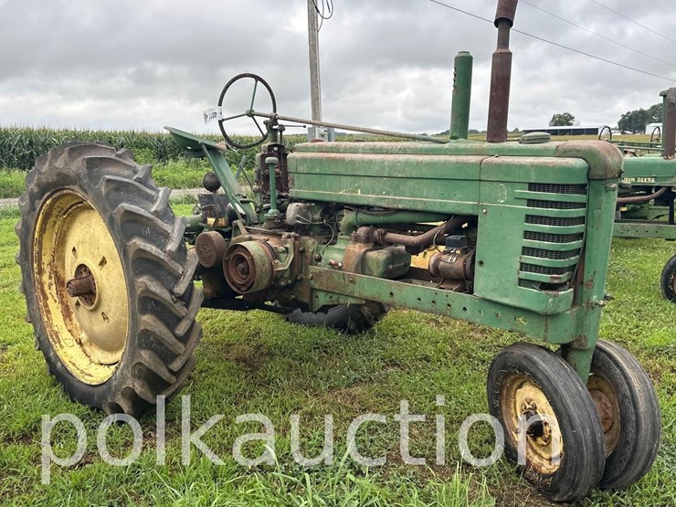 john-deere-b-image-1