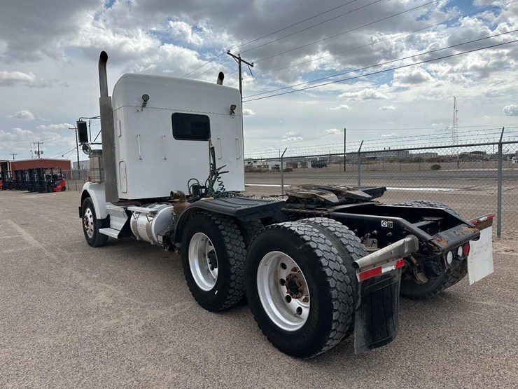 2019-kenworth-t800-image-7