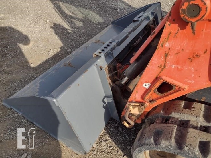 kubota-svl65-2-image-17
