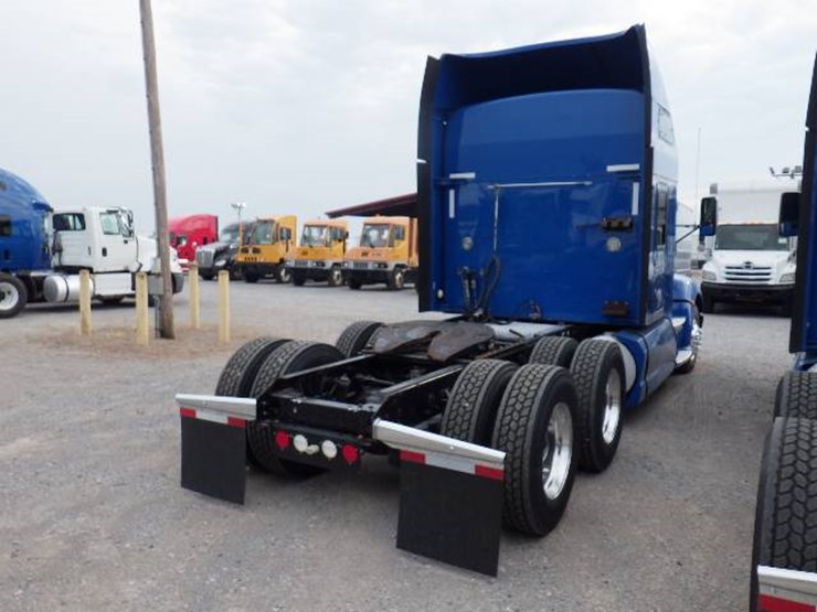 2014-kenworth-t660-image-4