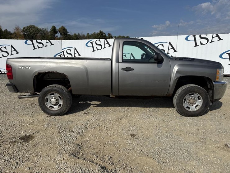 2014-chevrolet-2500-image-6